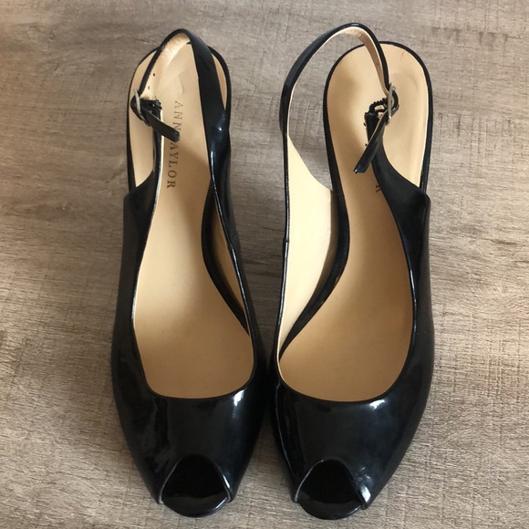 Ann Taylor black patent heels size 8 EUC - Picture 2 of 11